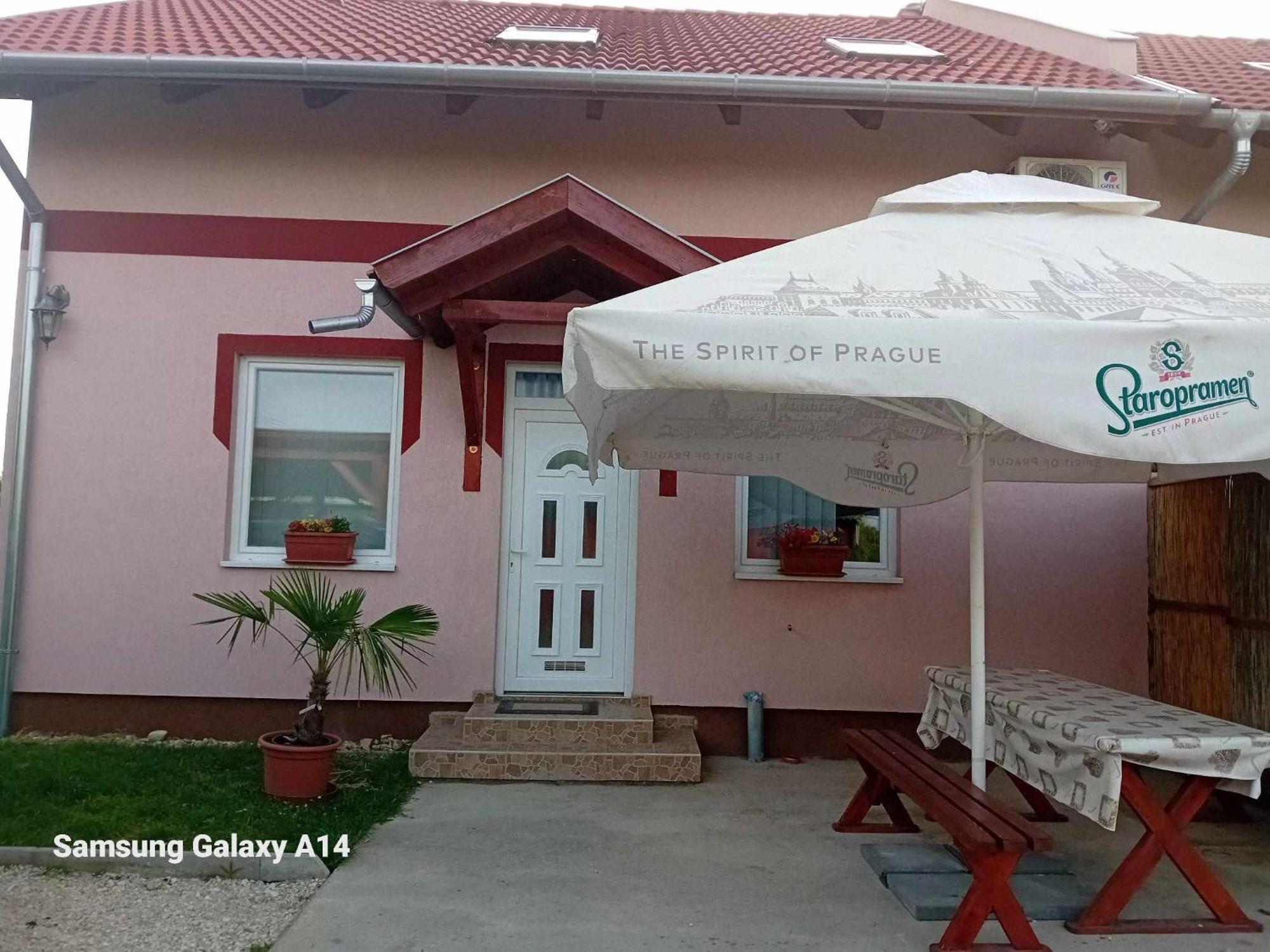 Villa Koetel Utcai Vendeghaz Balatonkeresztúr Exterior foto